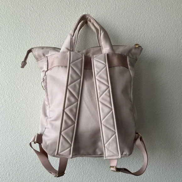 Lululemon City Adventurer Convertible Backpack 15L - Picture 6 of 16